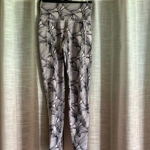 Buff Bunny Floral Patterned Leggings